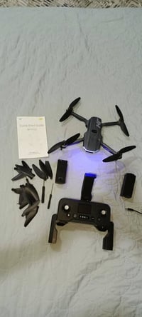 N11pro max • طائرة درون • درون • مستعمل • مع بطاريات • ريش احطياطية • ...