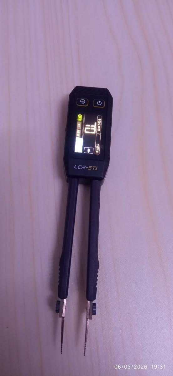 ملقط الكتروني يقيس المقاومه والدايود مواصفاته بالصوره شحن تايب سي سعره 10


**إذا كنت صاحب هذا الإعلان وتريد حذفه لأي سبب، رجاءا أرسل رسالة إلى الدعم الفني**