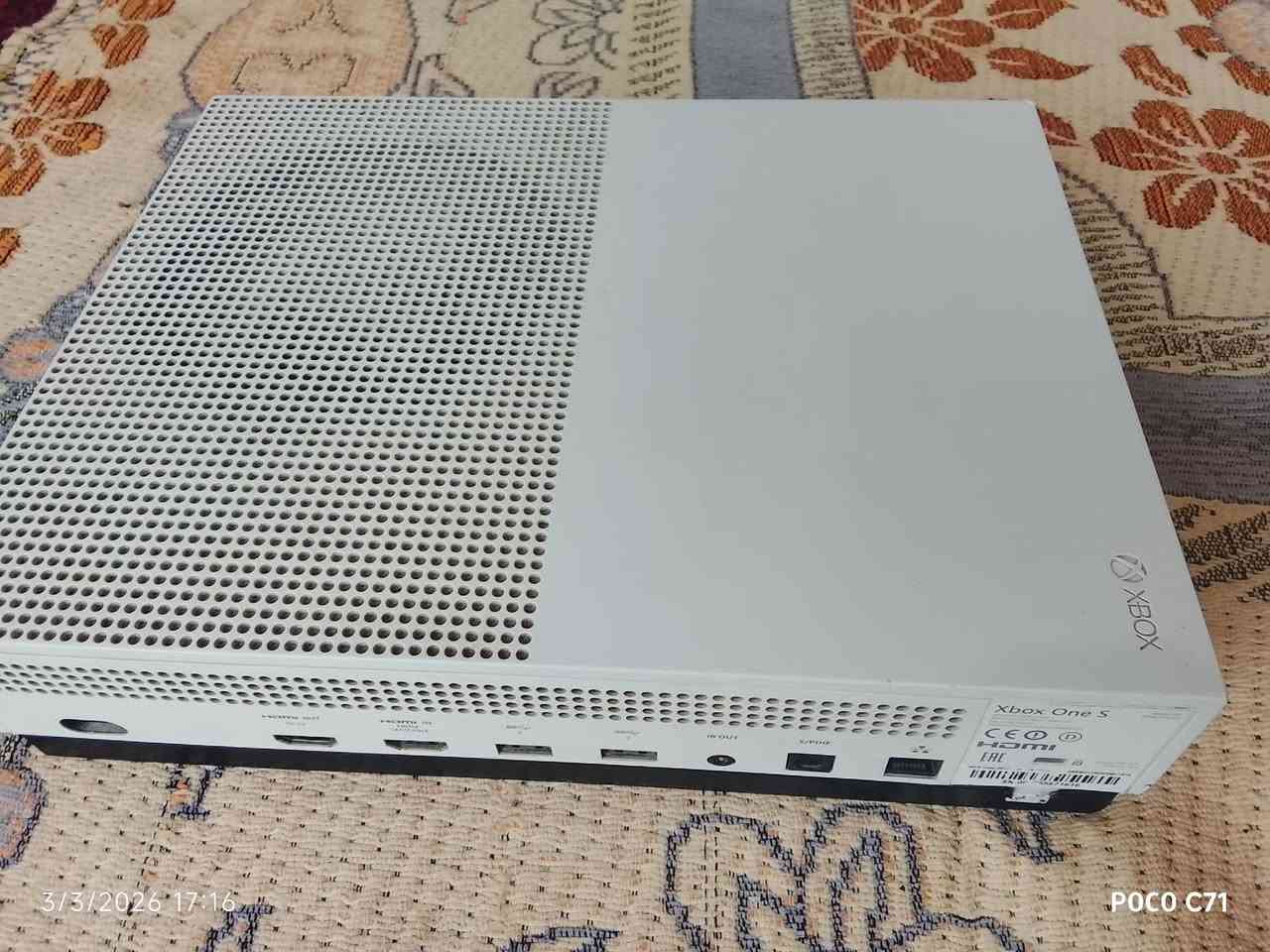 سلام عليكم جهاز اكس بوكس وان اس للبيع ذاكرته واحد تيرا يده مال Xbox series s  جهاز ملحقاته كلها كامله وايراته وكارتونه مالته موجودة بي شخط جدا بسيط يم دكمة دخول القرص سعر 150 وبي مجال المكان كربلاء حي العامل


**إذا كنت صاحب هذا الإعلان وتريد حذفه لأي سبب، رجاءا أرسل رسالة إلى الدعم الفني**