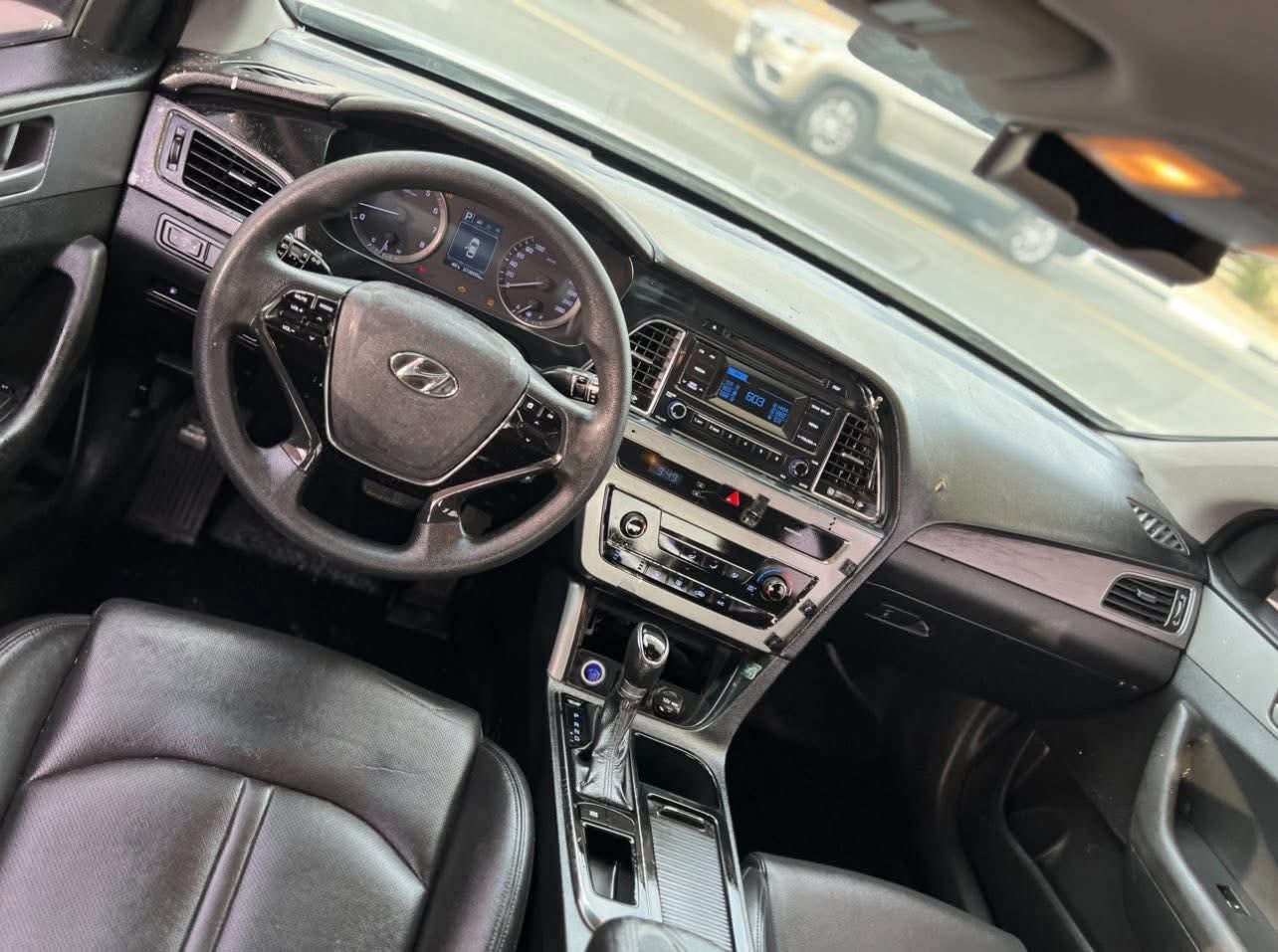 سلام عليكم   #للبيع_فقط
هيونداي سوناتا 

مديل 2017. اصل 

محرك غاز بلادي انسه الصرف 

#ادوات_ادوات_دخول_جديد

مواصفات 

دواخل جلد 

فول تحكم ستيرن 

تتدفئة كشن 

تبريد ثلج ❄️

سيارة حيل جديدة وجاهزة من كلشي 

#المكان_بصرة 

#السعر_اتصل_وتدلل

***********
