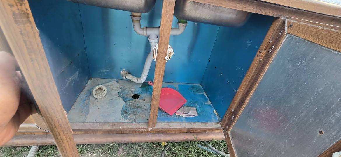 سنك حوضين  وجه سنك نظيف جدا مثل ماوجود بالصورة وداخل سنك كذالك بس يرادلة تنظيف سنك
200 الف اريدة


**إذا كنت صاحب هذا الإعلان وتريد حذفه لأي سبب، رجاءا أرسل رسالة إلى الدعم الفني**