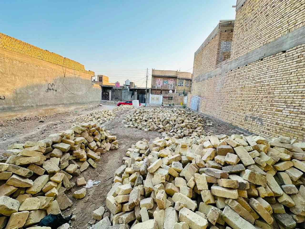 🏡 عرصة للبيع – جاهزة للبناء 🏡

📍 العنوان: حي السيدة زينب، قرب شارع الحولي وقريب من مجمع التسجيل العقاري.

📐 المساحة: 140 م²
📏 الواجهة: 7 م × 20 م

✅ بيها بتلو صب ومدفون، جاهزة للمباشرة بالبناء وتوفر عليك جزء من كلفة وتعب التأسيس.

📞 للاستفسار والمعاينة راسلنا أو اتصل على:
***********

#الدناني_للعقار #الشطرة #أراضي_للبيع #حي_السيدة_زينب

