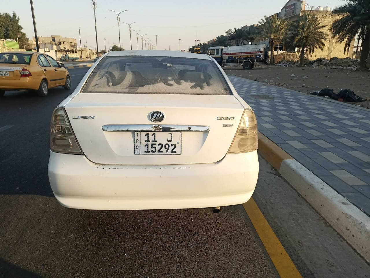 السلام عليكم ،،،ليفان موديل 11ااسياره بسمي شخصين مصبوغة عام جماليه السعر 33وبيه مجال عنوان بغداد ،،رقم،،هاتف ***********,
