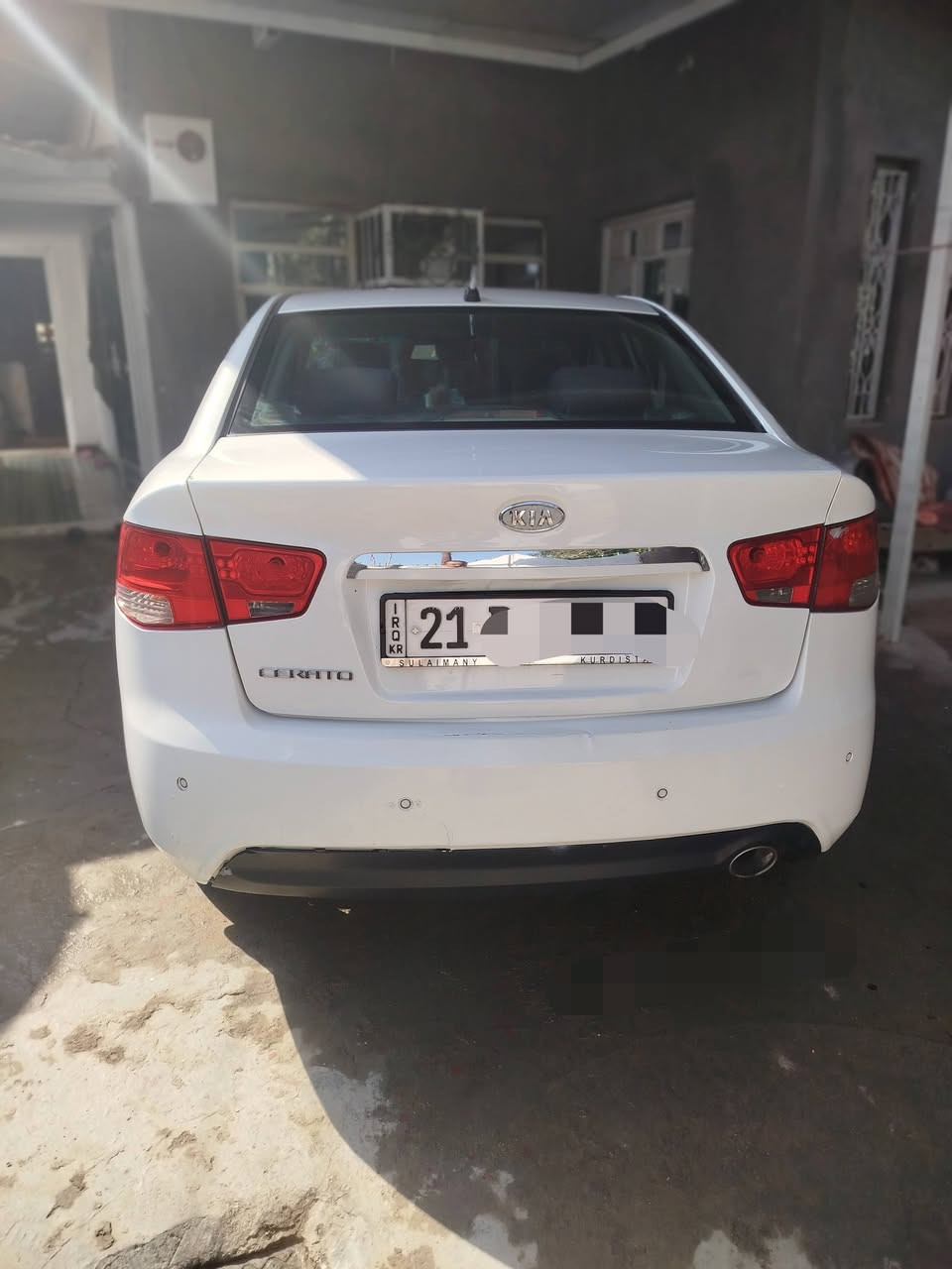 سيراتو البيع موديل 2012رقم الجديد هزه وسنويه ماصاقطه موصفات مري شفط حساسات اشاير بل مري بيه بنيد +شبر جاملق امامي السعر 105 بيه مجال *********** السياره حلوه نضيفه
