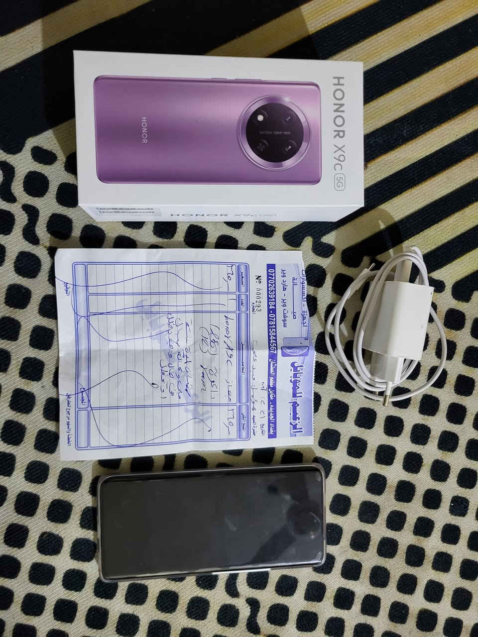 السلام عليكم ورحمة الله وبركاته 🌹
📱 Honor X9c 5G
 الجهاز جديد تقريبًا – استخدام كم يوم فقط
 مع الضمان والوكالة + ورقة الشراء

المواصفات : معروفة (اندرويد ١٦)
 الذاكرة: 256GB
 الرام: 12GB + 12GB افتراضية

📌 الحالة:
✔ الجهاز نظيف جدًا
✔ كامل الملحقات الأصلية
✔ كارتون + كلشي موجود
✔ الحالة 100% (أكرر: جديد)

💰 السعر: 310,000 دينار
(سعر الشراء كان 365,000)
✔ بي مجال بسيط للمشتري الجاد
📍 الموقع: بغداد – العبيدي
التواصل: خاص او على الرقم
*********** (بدون كسران❤️)
