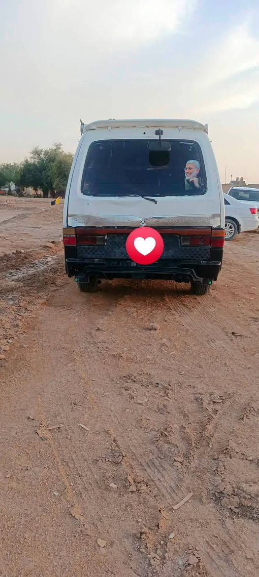 سياره كيه بستا للبيع موديل 94 كير محرك بي خيط بخار  اكسن مابي شي دوشمه زينه حداديه بنص السنه سويتهه تخم تاير جديد ابو الخطه  سنويه لل 29راعيهه ابغداد مداور 
فقط مطلوبه هيئه 200ومرور 50 ع مشتري المكان نجف الا اشرف  شارع المطار  السعر 25وبيهه مجال الا استفسار ***********
