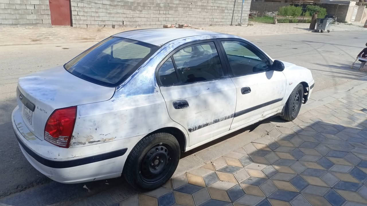 النتره ٢٠٠٤سياره بدون حادث مصبوغه ابيض يتنضف بثنر تخم تاير صدر امامي خلفي جديد قبل يومين حيل نضيفه مشوهها الصبغ فقط مكان السياره تكريت رقم وهزه قبل سبوع مكمله السعر ٥٥
***********
