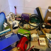 مجموعة إلكترونيات • للبيع