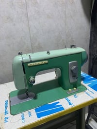 مكينة خياطة • ريكار • كركوك