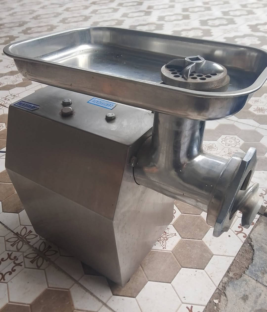 السلام عليكم مكلفة بالنشرر ر
مثرمة لحم صناعة سلفر كرست ألمانية 

مستخدمة قليل للبيع ......مع كامل الملحقات

السعررر وباقي التفاصيل ع الخاص


**إذا كنت صاحب هذا الإعلان وتريد حذفه لأي سبب، رجاءا أرسل رسالة إلى الدعم الفني**