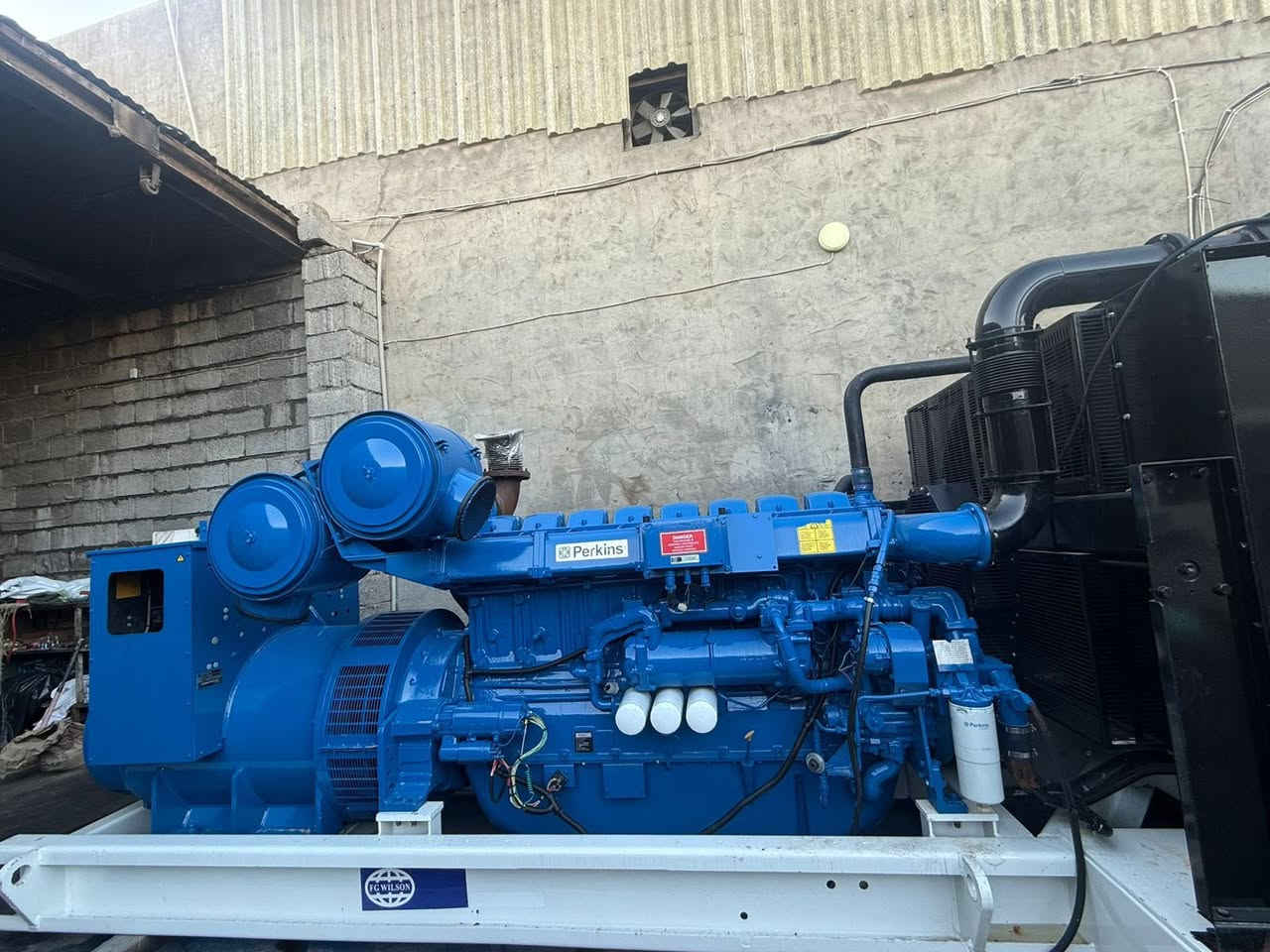 السلام عليكم 
بيركنز 4008 بريطاني 
ساعات العمل 83 ساعه فقط 
‎بلادي مولد
‎حجم التوليد1100kva 
‎🔥اربيل صناعه جنوبيه فرع الاول
‎🚚يوجد توصيل الى جميع المحافظات وبضمان 🚚
‎ للاستفسار:
‎ابوعلي 
/***********
***********
