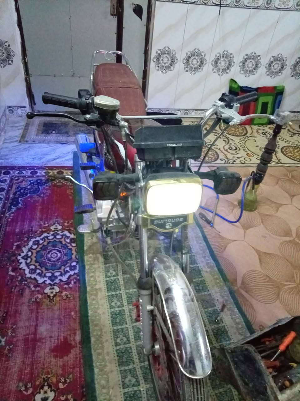 السلام وعليكم دراجه.يراني محرك 150سلف هندر كلها شغاله زيرو.
ادوات مكفوله  رقمي ‏‪***********‬‏وتدلل
