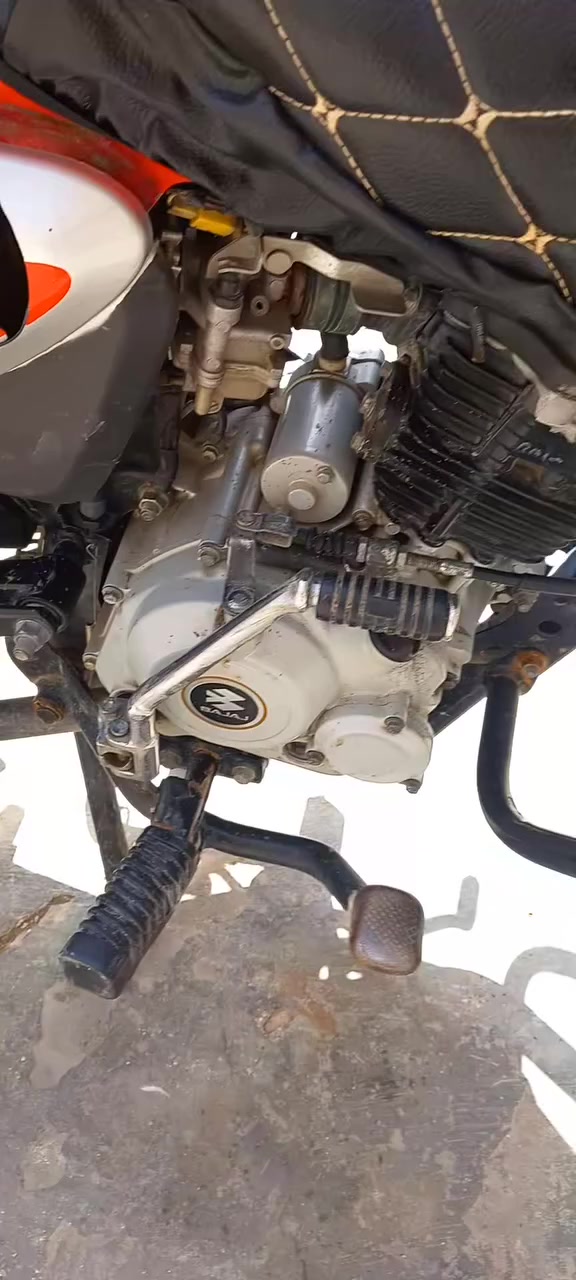 السلام عليكم متاح دراجه بوكسر ابلاديه نضيفه جداا موديل ٢٠٢٣ المكان المحموديه رقم صاحبه *********** السعر واحد ونص وبيه مجال
