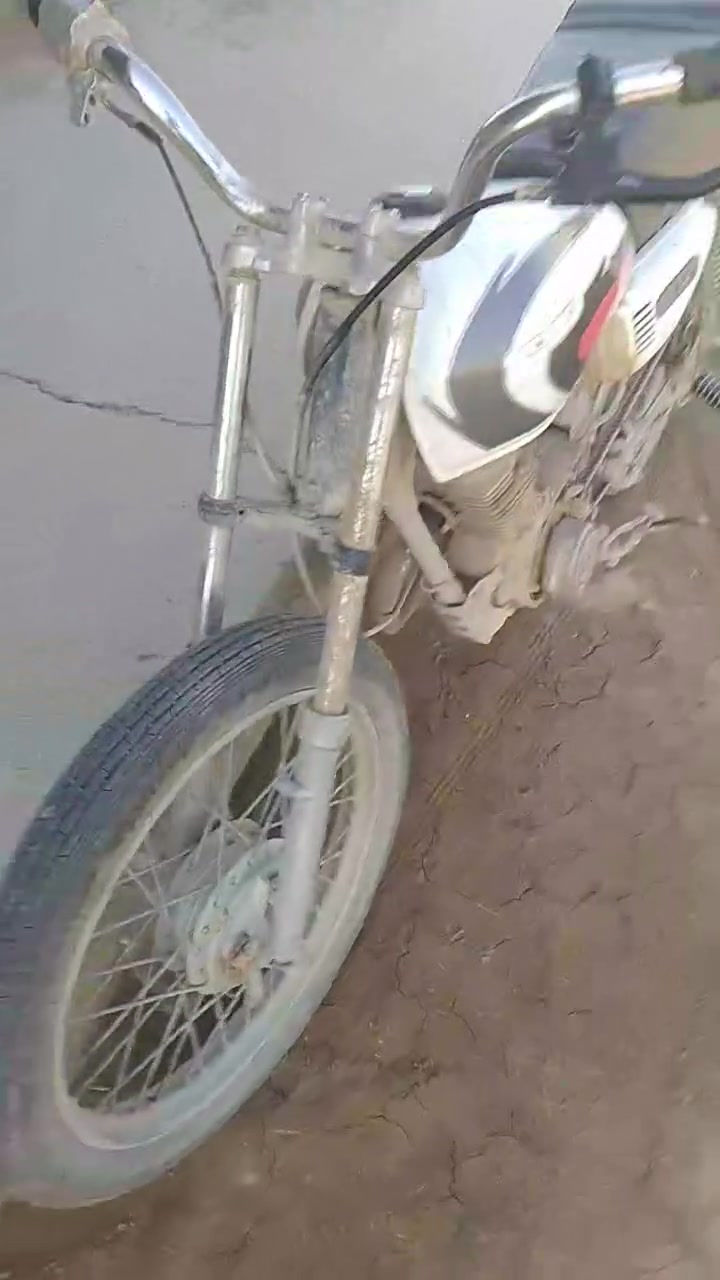 السلام عليكم شباب دراجه للبيع السعر 80وبيه مجال الشراي يجي خاص مكان ابو غرق على بزل حجي علي


**إذا كنت صاحب هذا الإعلان وتريد حذفه لأي سبب، رجاءا أرسل رسالة إلى الدعم الفني**