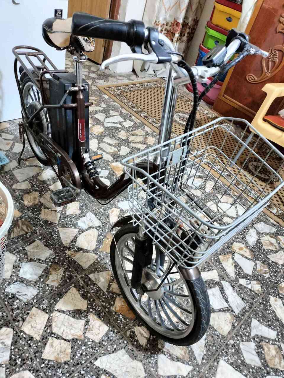 السلام عليكم بايسكل شحن وهايبرد ياباني
نقص بطاريات نظافة عالية للبيع السعر 150
قابل للتفاوض ما عندي توصيل نجي تشوفه وتقتنع وتاخذه عنواني نجف حي الميلاد 
*********** النجف, العراق
