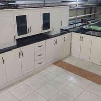 كاونتر المنيوم • أبواب خشب • مرمر كامل