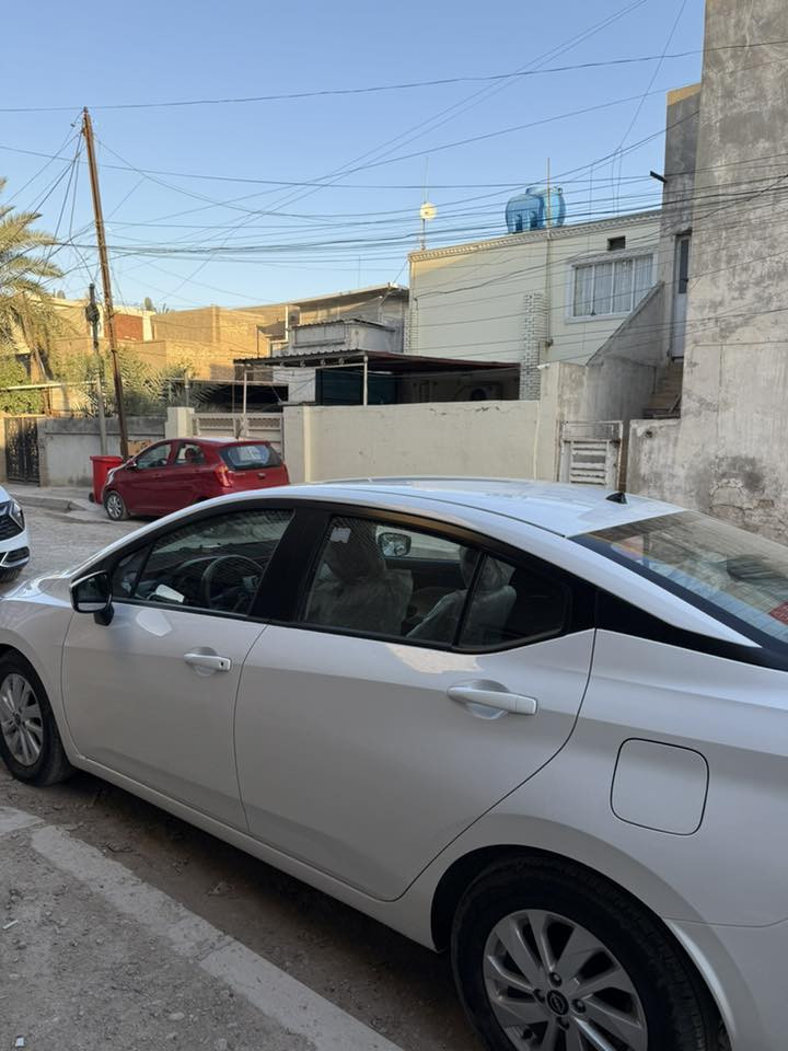 سيارة نيسان سني  مكسيكي ٢٠٢٤ 
 بعدها بوضع الوكالة نيسان 
٣ سنوات صيانة مجانية  
اللون أبيض 
ماشية ٢١ مكفولة 
المُحرك 1600
الگير CVT 
تحكُم ستيرن 
داخل مخمل لونين 
تطعيمات كروم 
ايكو لتقليل صرف البنزين
بلاجكتور أمامي 
حساس خلفي
رقم بغداد الانگليزي
تحويل مُباشر
للتواصل 
***********
