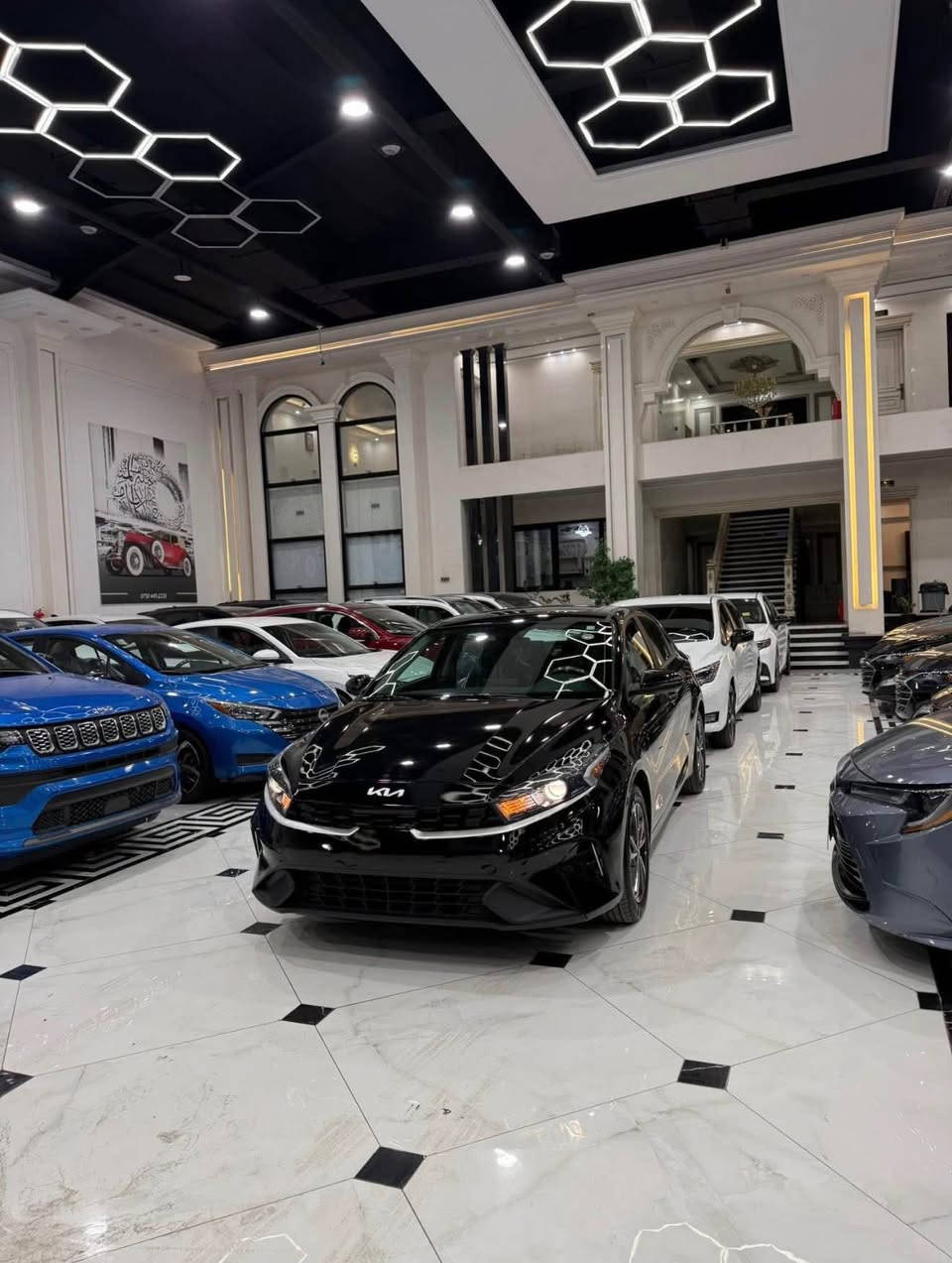السلام عليكم 
للبيع كيا فورتي اسود 2024 LX
محرك 20 دوش 
ماشي 15 الف ميل 
سيارة بيها نص قبغ صندوق صبغ بدون دواخل  
سياره كل ارباكات شركة 
سياره بدون تعديل و كلير أمريكي شرط
سياره بدون شخوط و بقصات شرط 
سياره بدون رقم ترقيم شمالي فقط 
تكلفة رقم 11.5 ورقه ونص 
ملاحظة صوار حادث موجوده في المنشور 
اي استفسار عن سيارة خاص مفتوح 

السعر 142 ورقه ومجال 
اخوكم ديار ابو عمر 
*********** واتساب فقط للتواصل 
***********اتصال 
عنوان أربيل معارض السيارات أربيل, العراق
