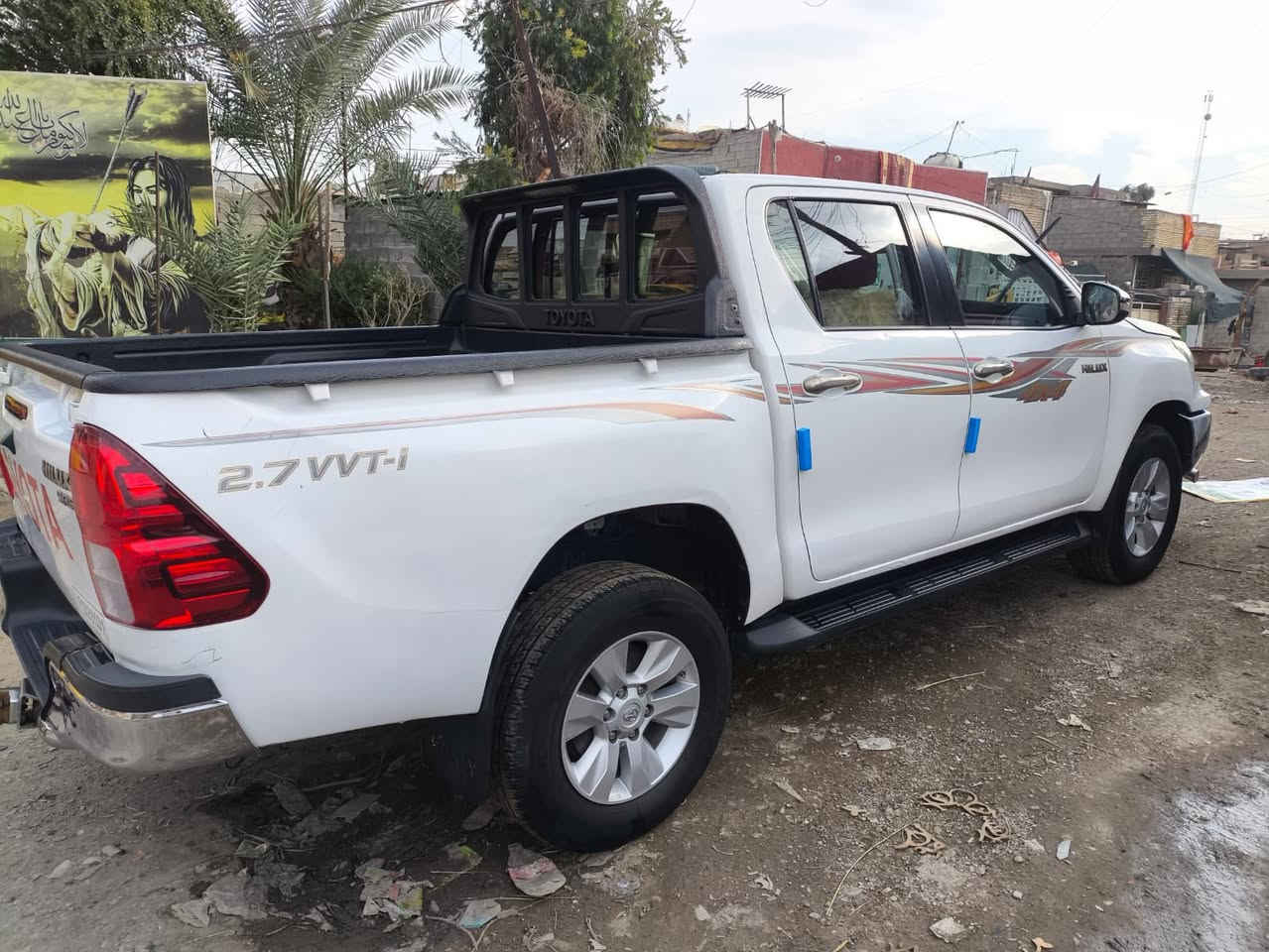 سلام عليكم هايلوكس موديل 2016سياره على وضع شركه سياره بيه ضربه موضحه بل سونار رقمه بغداد تحويل مباشر كير محرك مكفولات كير اوتماتيك سياره نضيفه مكلف بل منشور رقم ***********
