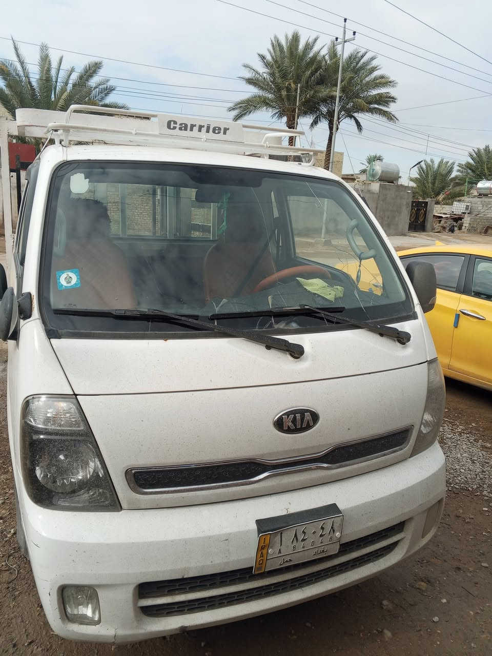 سلام عليكم 
سياره للبيع 2018 السنويه صاقطه  رقم بغداد مكفوله من كلشي ماعدا باب السايق رش صبغ كد شبرين  السعر 120 وبيها مجال 
ملاحظه المحجر مو ياها  العنوان بغداد منطقة السعاده 
***********
