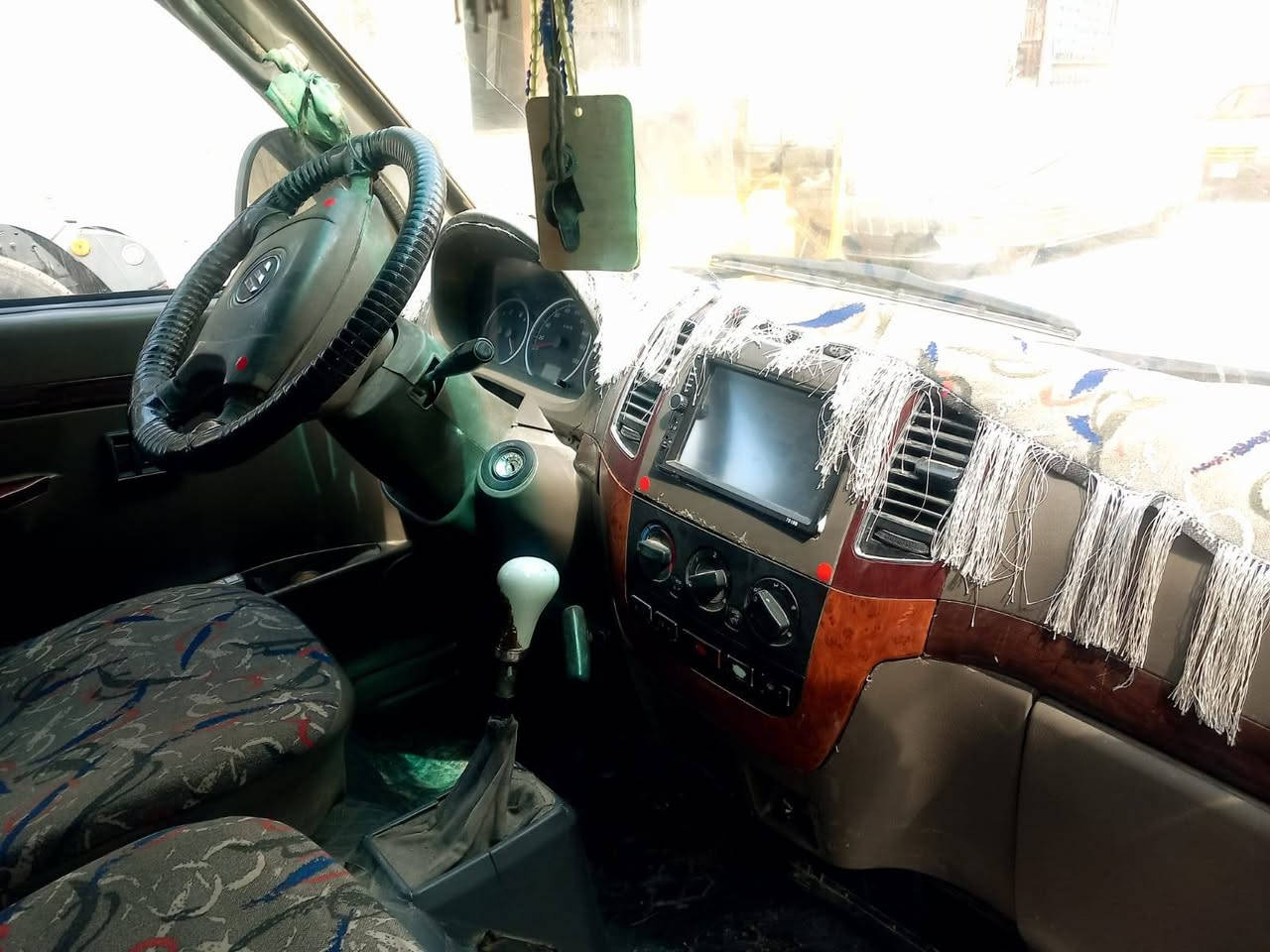 السلام عليكم من رخصت مدير الكروب سياره البيع فتون مديل ٢٠١٤سياره جهزه من مكينه كير حداديه سياره بلاديه رقم بغداد شرط التحويل عنوان بغداد امكلف بلانشر رقم صاحب السياره***********السعر ٦٥ وبيه مجال
