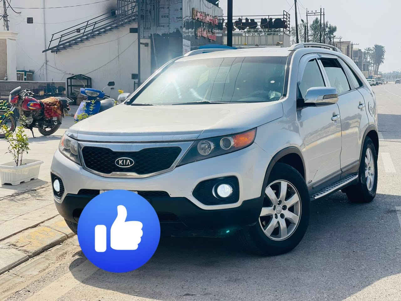 السلام عليكم
كيا سورنتو موديل 12 امريكي  رقم ديالى مشروع وطني شرط التحويل 3قطع صبغ  ماشيه 100 
مكينه 6 سلندر دوش  3500
7راكب  
تحكمات استريين جهتين. 
شاشه وكامره دواره 
فور ويل AWD   
تخم تاير صدر أمامي خلفي جديد للاستفسار الاتصال على الرقم ***********
السعر 138وبيه مجال
