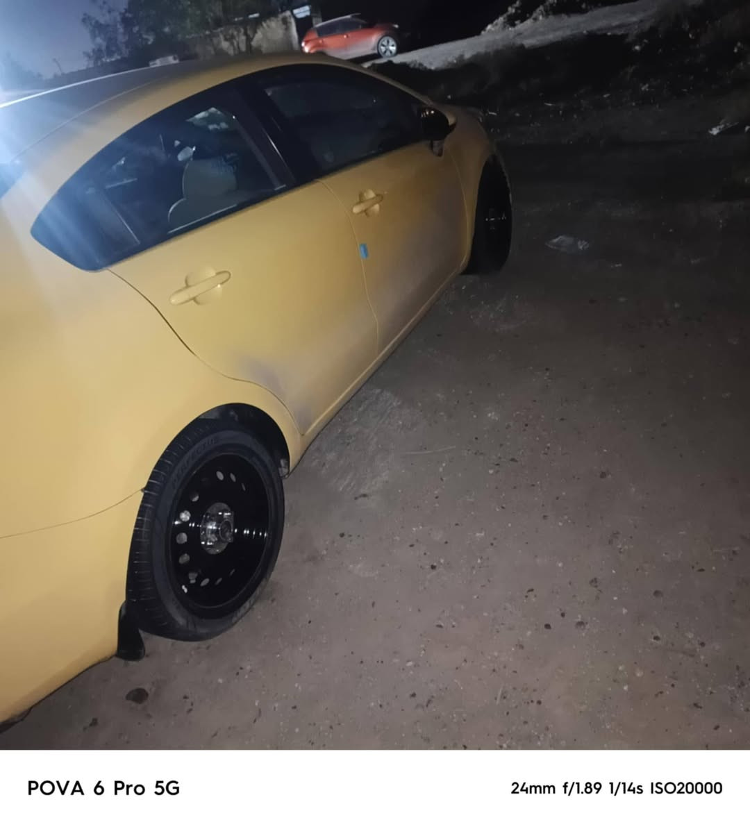 السلام عليكم سياره كيه ريو موديل 13 السعر 80$ و تفاصيل ع رقم ***********

