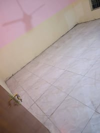 بيت للايجار • شارع ٨٠ • مقابل مول نون