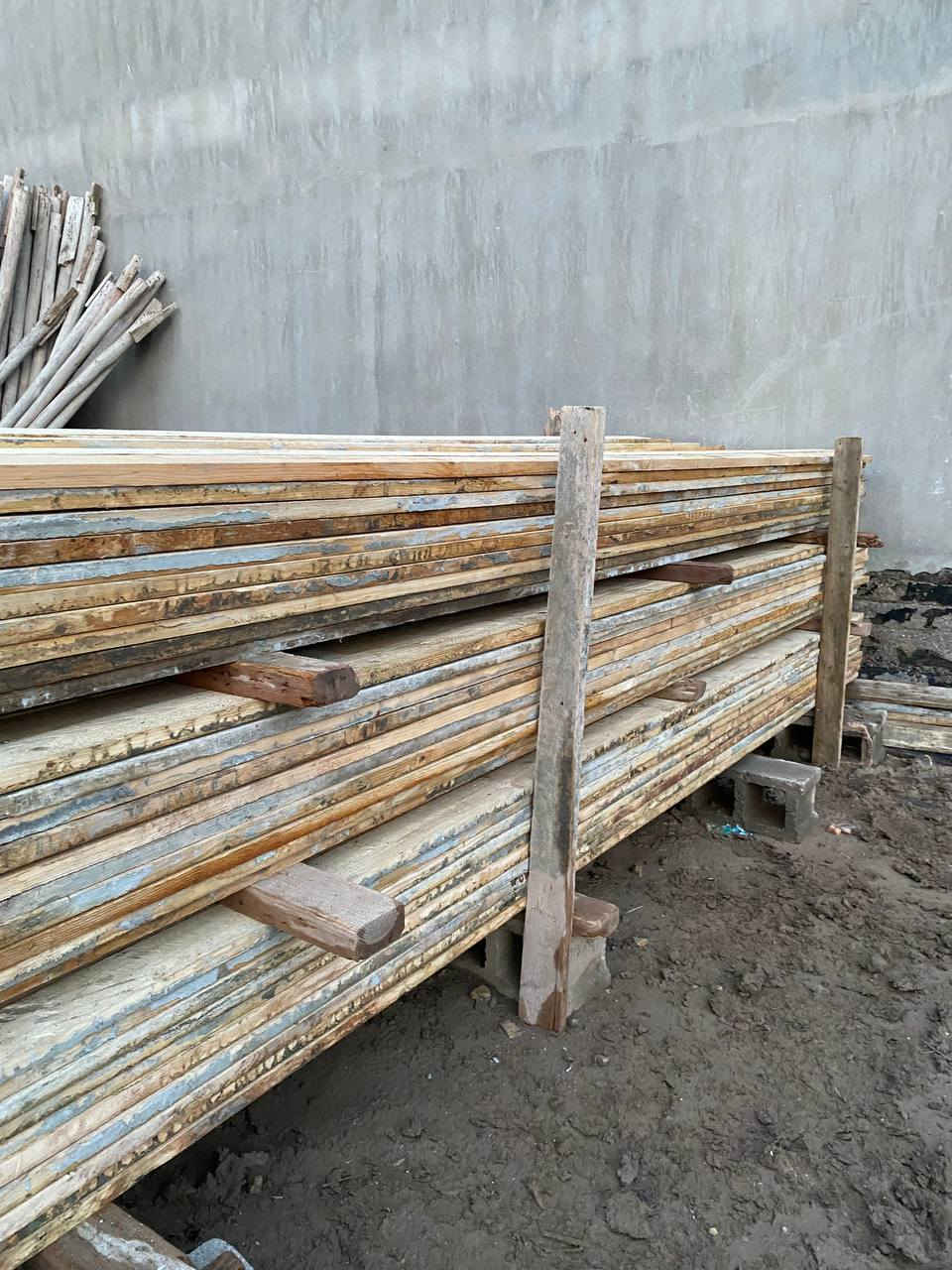 خشب للبيع مكاني حله ***********\\***********
