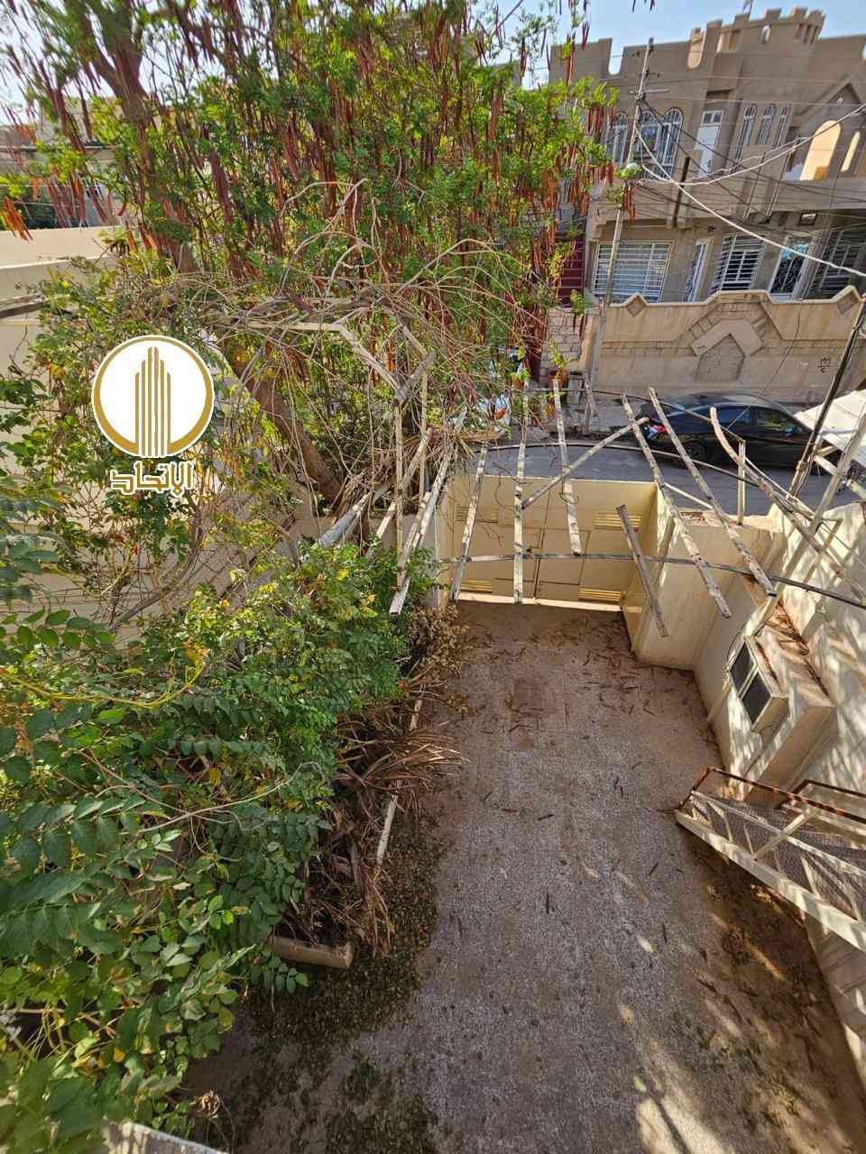 #مكتب_الاتحاد_للعقار   
 🏛⭐️دار للبيـــــــــع ⭐️حي الجامعة خلف معهد قطوف⭐️🏛
⬅️️ مساحـة 200متر  (يصلح للإستثمار)

⬅️️الابعاد 10متر ❌️ 20متر 🔥بسعر مناسب🔥

⬅️ الإتجاه غروب 

⬅️قريب من سايدين الجامعة 

⬅️طابقين معزولين ٤غرف 

⬅️سند طابو شرط التحويل تحويل او قرار التمليك 

⬅️صالح للسكن او للإستثمار بحساب الارض 

لمعرفة السعر انضم لقناة التلكرام 
https://t.me/etihad0

تفاصيل اكثر يرجى مراجعة المكتب
_____________________________ 
         مكتب الاتحـــاد للعقار 
الفرع الاول : شارع المصارف الرئيسي 
الفرع الثاني: الصديق بداية سايدين البحرين 
           *********** 
                      🏛
           ***********
