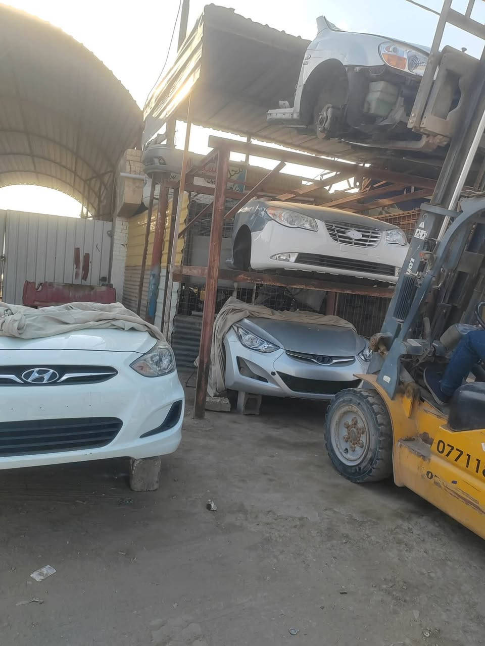 يوجد كصات تفصيخ كافه السيارات الكوريه
كصات خليجي وامريكي
سوناتا اوبتما اكسنت النترا سنتافيا توسان اسبورتج
كلشي يخص السيارات الكوريه متوفر
*********** واتساب
