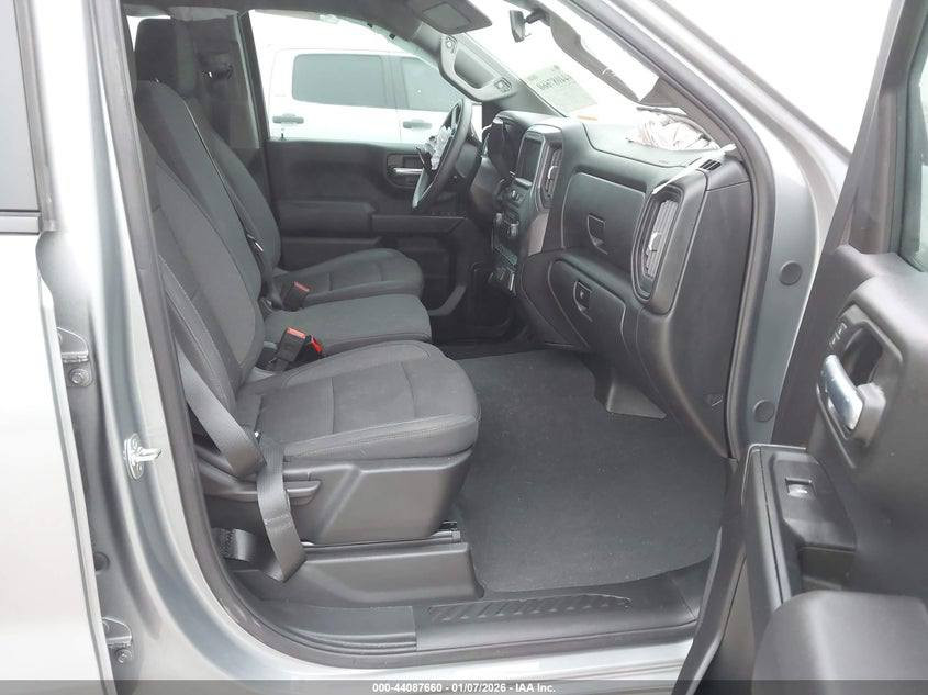 2025 CHEVROLET SILVERADO 1500 2WD STANDARD BED CUSTOM
اللون/رمادي 
/عداد المسافة 1 mi
المحرك  2.7L I-4   
القيادة :تعمل وتسير
 المفتاح  :  موجود 
الحادث : كما موضح في الصور
تاريخ المزاد :16/2/2025الساعة 4:30م
شراء و شحن السيارات من  المزادات الامريكية و الكندية الى العراق و الاردن و الامارات بأنسب الاسعار و اسرع الاوقات  كما توفر لكم الشركة في مقرها بالاردن صيانة السيارات باسعار مناسبة  ثم شحنها وتخليصها  الى كافة المحافظات االعراقية وكردستان  ومع ضمان لكم سرعة الانجاز بالطرق  القانونية وبناقلات عراقية كما توفر لكم الشركة خدمة بيع سياراتكم في معرضها الكاىن بالزرقاء بالمنطقة الحرة لمن يرغب  بدلك لمزيد من المعلومات يرجى زيارة مكتبنا الكائن في بغداد -صليخ_شارع ل٦٠٠/شارع التفاحه / (مكتب الرحمن )  او الاتصال على الرقم 
 ***********
ومقرنا بالاردن -المنطقة الزرقاء المنطقة الحره/شارع ١٧ (شركة قمر المدينه)
عمان: 009647708710458
