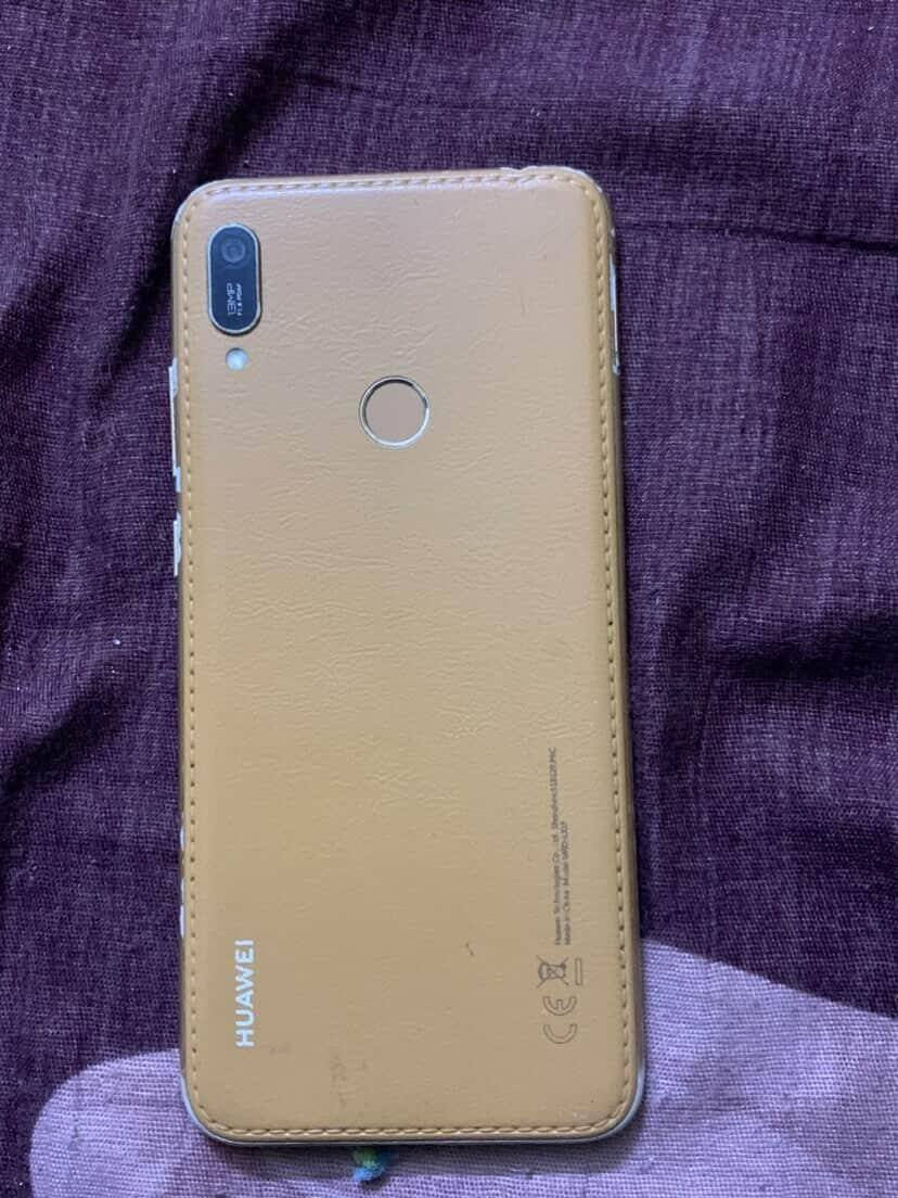 تلفون للبيع تواصل خاص السعر 75 بي مجال بسيط
جهاز نضيف


**إذا كنت صاحب هذا الإعلان وتريد حذفه لأي سبب، رجاءا أرسل رسالة إلى الدعم الفني**