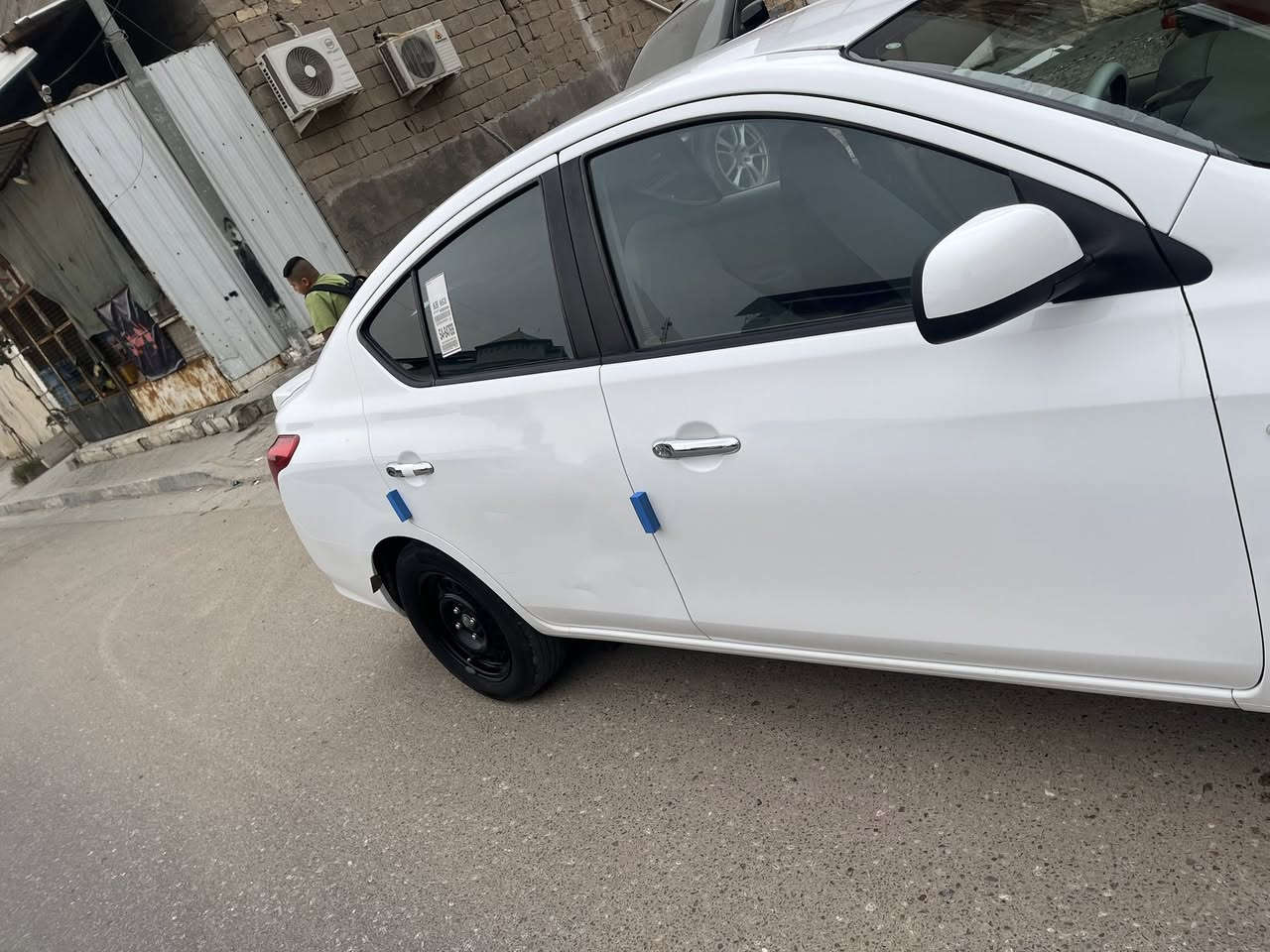 سلام عليكم نيسان صني مديل 22سياره جاهزه مكينه كير تبريد حداد تايرات مكان سياره بصره رقم *********** سياره ماشيه 78  سعر103بيها مجال سنويه ما منتهيه بعد بيها سنه بل 27 تنتهي سياره بيها بس جاملغ وبنيد مبدله سياره حلو ونظيفه
