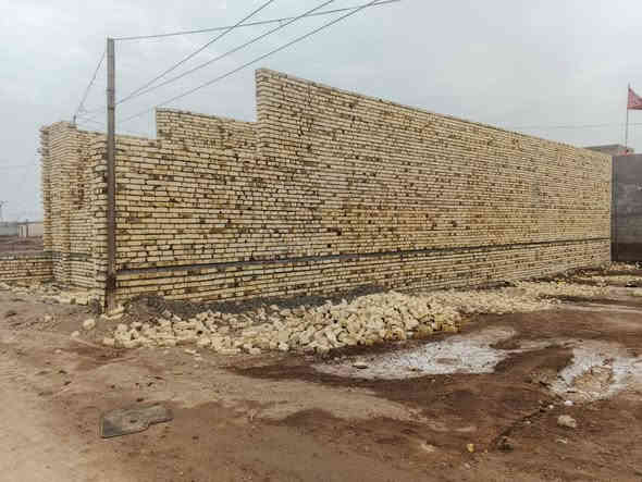 بيت للبيع هيكل واصل للسكف مساحة 180 العنوان ناصرية الشوفه قرب السيطره مقابيل اكادمية الشرطة السعر 35 
للاستفسار ***********
