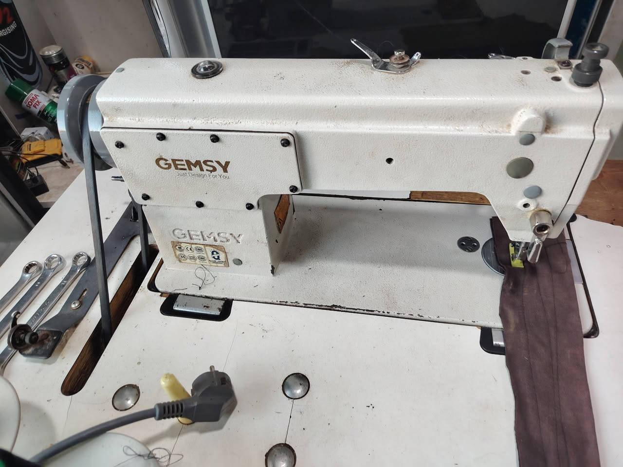 بسم الله

عرض 😍
مكينة خياطة اصلي شرط الفحص والخياطة

 السعر 225  وبيها مجال 😍

الموقع الجديد حديثة السبحاني مجاور متوسطة الزهراء

 *********** أبو وسيم
