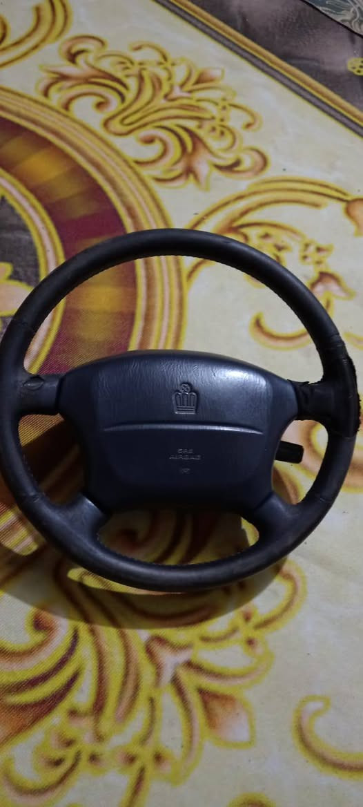 السلام عليكم استيرن بيه مثبت سرعه مال   راس الثور فلات+ مسجل شغال مال راس الثور فلات الستيرن بيه ضرر قليل مثل ماموضح بلصور السعر 75 الف يوجد توصيل لجميع محافضات العراق للنتصال عل الرقم ***********
