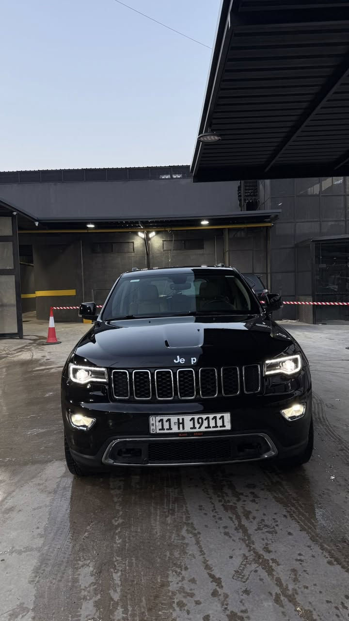 جيب 2019 لمتد  ( خـليـجـي )تم تخفيض السعررر🔥🔥🔥🔥
ماشية 30,000الف
الموديل:2019 (خليجي)وكالة 
المحرك : V6.  3.6L . 
بارد جاملغ فقط الباقي كفالة
لون اسود

المواصفات :
• دفع رباعي 4x4 . 
• تحذير النقطة عمياء ⚠ .
• ويل قياس 20 انج .
• انارة متحركة .
• سقف بانوراما . 
• شاشه كبيرة . 
• نظام الخرائط (GPS) .
• ستيرن كهربائي . 
• المصابيح الأمامية زنون .
• كشافات الضباب زنون .     
• تشغيل عن بعد .
• صندوق كهربائي ..
• حفظ وضعيات الجلوس (ميموري) . 
• المقاعد الأمامية كهربائية .
• المقاعد الأمامية تبريد وتدفئة .
• المقاعد الخلفية تدفئة .. 
• حساسات أمامية . 
• حساسات خلفية . 
• كاميرا خلفية دوارة.
• تدفئة ستيرن . 
• مانع تصادم خلفي .
• ابل كاربلي وايرلس . 
• محدد سرعة . سقف بنوراما فتحتين
• نظام التشغيل والاطفاء الاوتوماتيكي ( Auto Start System. )
• ⁠مري قلاب
• ⁠مري شفط
• وضعيات قيادة
• ⁠شفتات ستيرن
• ⁠داخل بيجي 
• ⁠سيستم سماعات
• ⁠هزة وسنوية جديدة
• ⁠سيارة بسمي مداور ثاني يوم
• ⁠تايرات جدد
• ⁠***********
