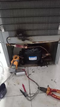 علي العجيلي.              بانواع الثلاجات والمجمدات والبرادات.        ...