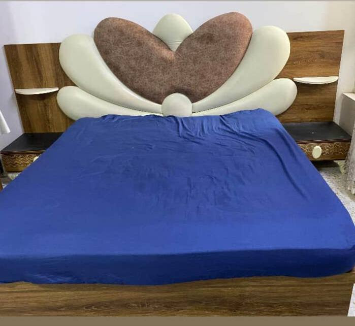 غرفه ضخمه ٧ قطع عنوان جانب الأيمن مشيرفه الأولى حاوي الكنيسه السعر ٦٠٠ وبيها مجال


**إذا كنت صاحب هذا الإعلان وتريد حذفه لأي سبب، رجاءا أرسل رسالة إلى الدعم الفني**
