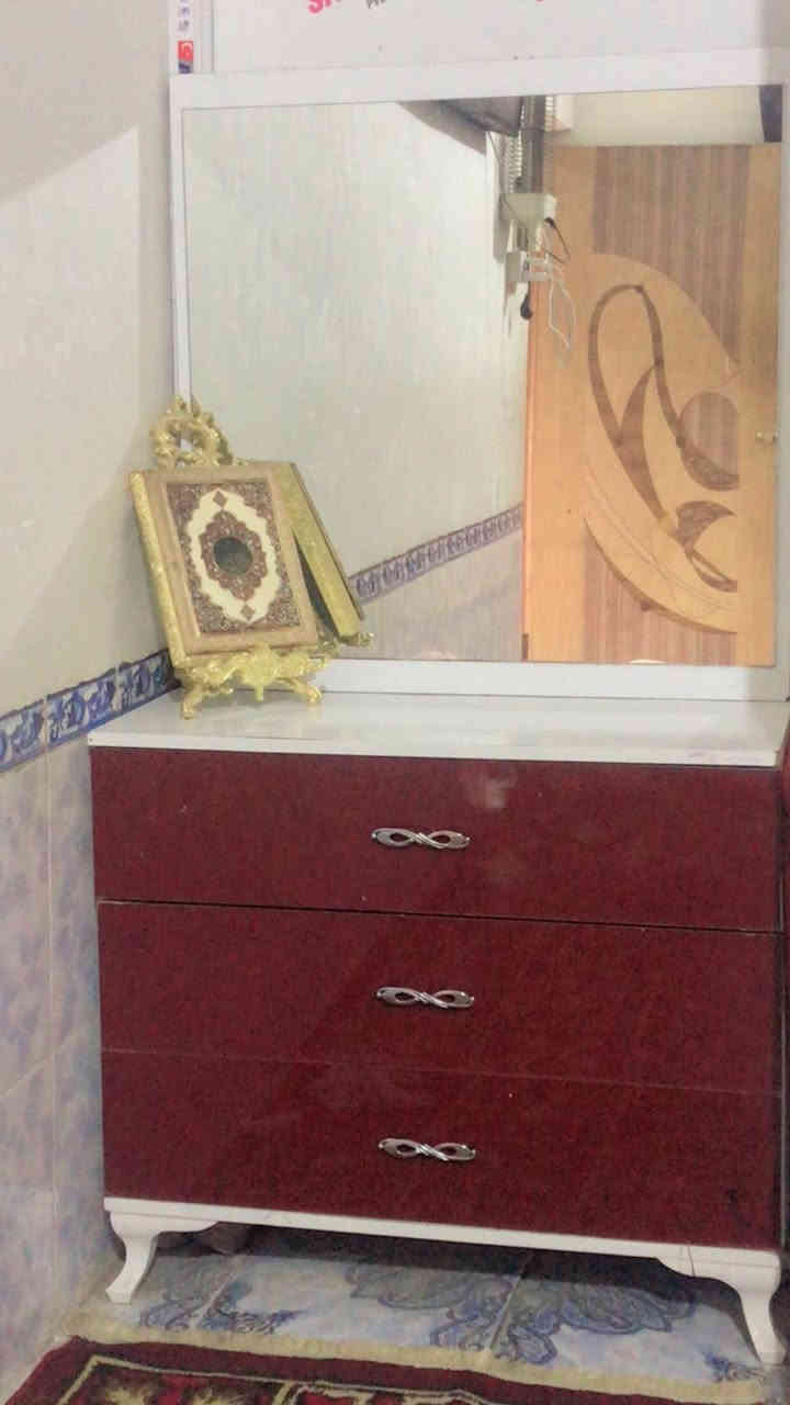 غرفه نوم البيع مع الدوشك 300وبيهه مجال الرقم ***********كربلاء حي العسكري
