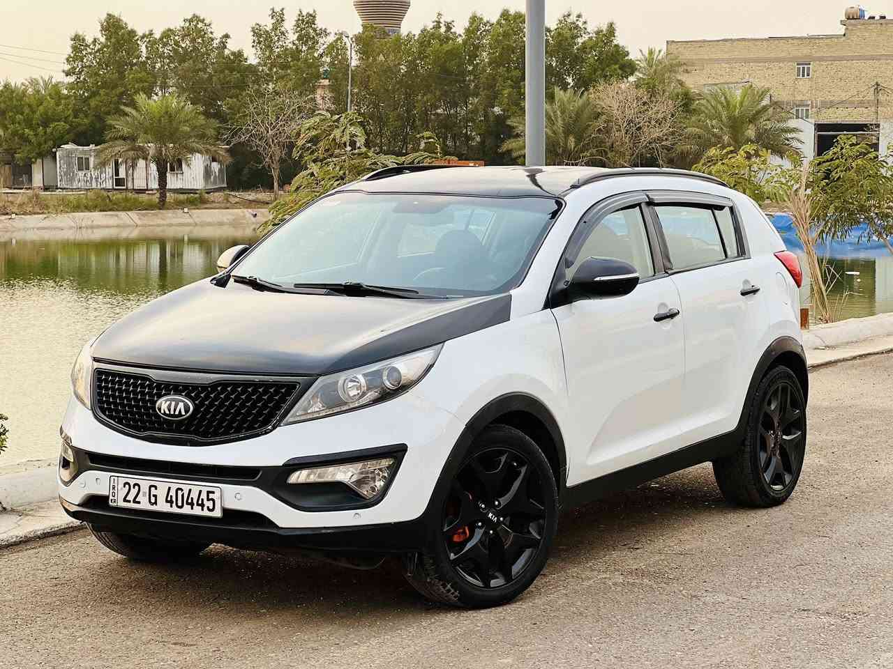 السلام عليكم سبورتج خليجي 2016 السعر 117 وبيه مجال  بلعافية للتصير من نصيبة رقم اربيل تحويل مباشر لون ابيض مكينه 2000 دوش تبريد ثلج صدر امامي خلفي جديد الداخل جلد لدات متغيرة الوان تخم تاير جديد سياره جاهزة الكير والمكينة على وضع شركة بيها مكانات متفرقة صبغ اثر طخات مكاني بغداد *********** غير متواجد على النت
