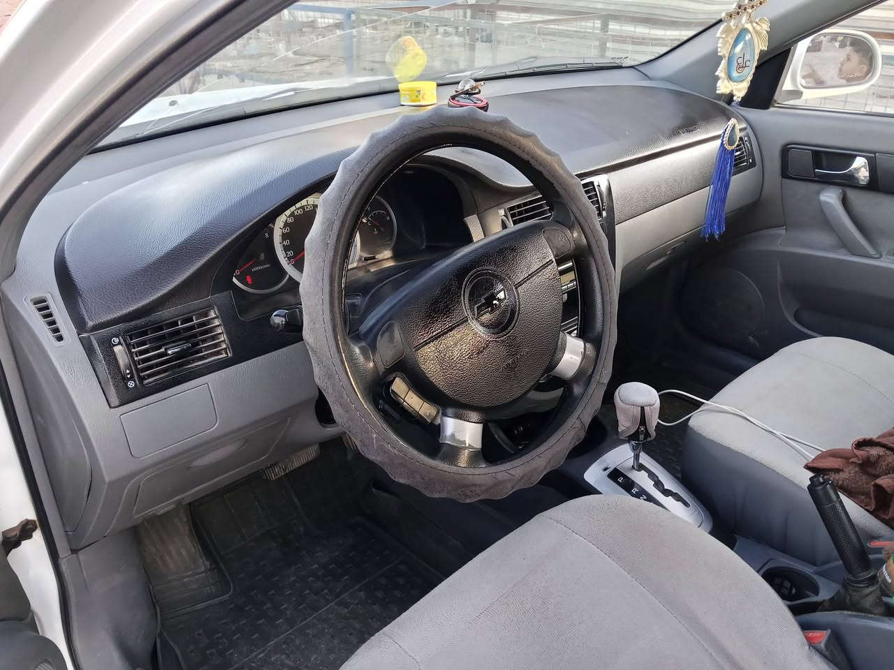 اوبترا موديل 11 بيها جاملغ مبدل جهة السايق السياره جديده حيل واستخدام شخصي ماشية 130 جاهزه من كلشي مكينه وكير مكفولات حدادية وتخم تاير جدد تبريد ثلج دواخل كارتون..سنوية لل27 رقم ذي قار راعيها يمي بنفس المنطقة

مكانها ذي قار سوق الشيوخ 

السعر 74 وبيها مجال بسيط 

***********
