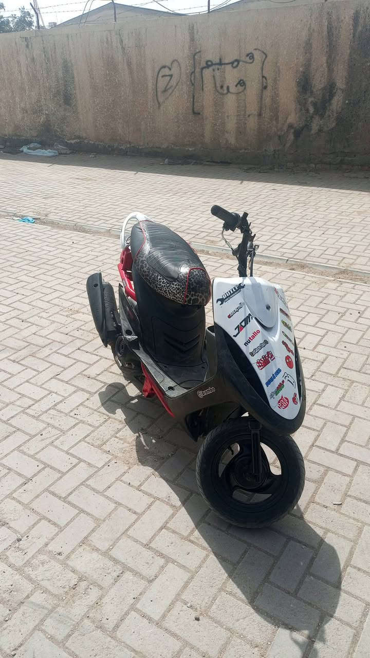 سلام عليكم هاي دراجه ماكس مال لعب الدراجه 49 ونقص بس سلف نص هندر تشتغل مكاني بغداد  زيونه وهاذه رقمي بي واتساب ***********
