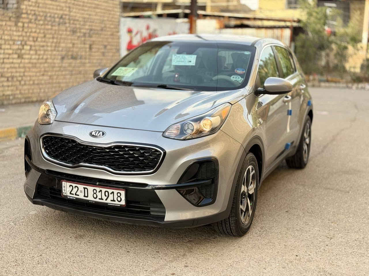 #بيع #مستعجل كيا سبورتج  2021وارد امريكي حادثهه نص قبق صندوق صبغ بجم كبس بدون ايرباك وسونر مرفوقات بل منشور ليره السياره تبريد  قطعتين  فور ويل شاشه جبيره كامره دواره ويل كروم  3وضعيات قياده محرك 2400 GDiكير محرك مكفولات تبريد كله بشرط عل وضع لشركه ماشيه 88تخم تايرات جديد صدر جديد ع وضع الشركه سياره جاهزه بدون اي نقص سنويه ارقام هزه كله جديد تحويل ثاني يوم كله بشرط  السعر ١٦٤وبيهه مجال بسيط العنوان بغداد البلديات *********** اعتذر من المراوس
