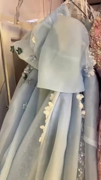 بيع بدلات زفاف والاوان تركيات 50قطعى بسعر مناسب جدأ 07702724497