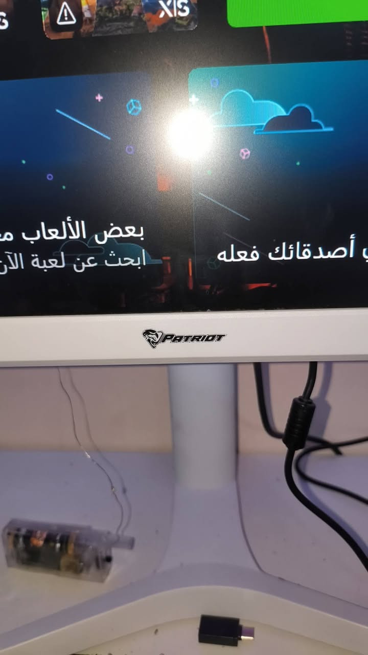 اكس بوكس سيرس X استعمال قليل 1تيررر ويه+جوستك أصلي + وشاشه 165هرتزز 2K + مراوح +شاحنه يده +عدد بطاريت جوستك4.السعر 650قفلل مكاني بغداد  وعندي موس اتك +كيبورت أجاز سعر وحد  تريد تشلعهن شلعه.  وحده هلا بيك. عاكسه موجوده هم  الرقم ***********
