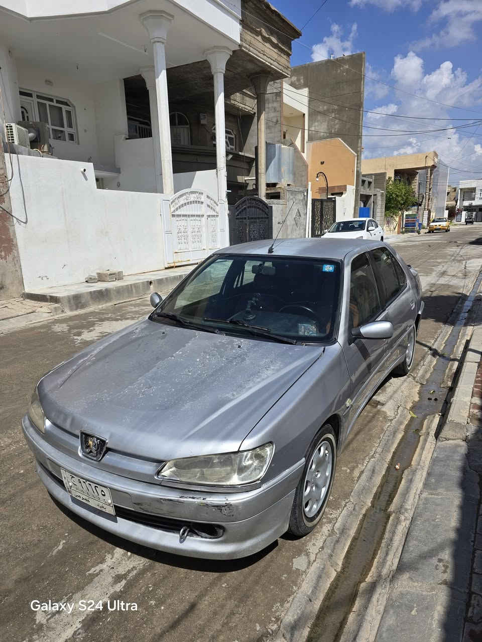 السلام عليكم
للبيع بيجو ٣٠٦ مودي ٢٠٠١  رقم بغداد مشروع وطني صاحبها بكركوك ومكانها كركوك 
السيارة مابيها طخه فقط بدعامية واللايت انكسر جامه مالته 
والصدر بي صوت دبلات سليمه تبريد  ما شاء الله كير محرك مكفولات 
السعر ٣٨ وبي مجال 
السيارة شغل وامشي ودهن راقي  
***********
