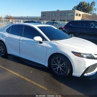 كامري SE • ٢٠٢٤ • مزاد ١٦-٢-٢٠٢٦