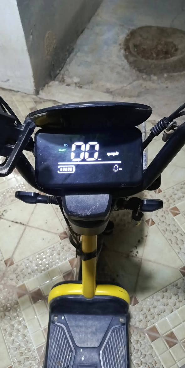 دراجة شحن حجم20للبيع 5بطاريات+شاحنةرقمية
ماكني/ ديالى/ الخالص/ قرية زنبور 
السعر 300
رقم ‏‪***********‬‏
